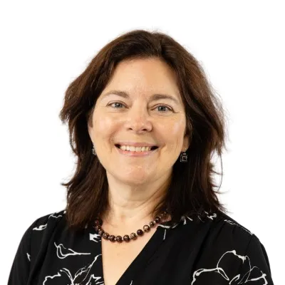 Lauren Counts, Senior Director, Head of National Programs at Momentus Capital